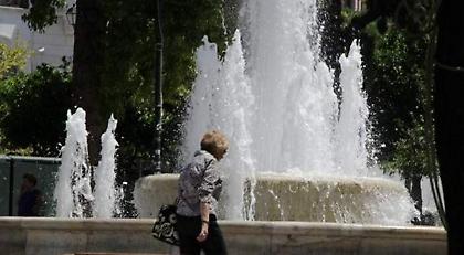 Καύσωνας την Πέμπτη – «Σκαρφαλώνει» η θερμοκρασία