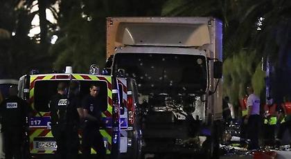 Νίκαια: Η στιγμή που οι Γάλλοι αστυνομικοί σκοτώνουν τον μακελάρη