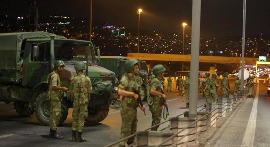 Ελικόπτερο άνοιξε πυρ κατά του κτιρίου της υπηρεσίας πληροφοριών της Τουρκίας! (video)