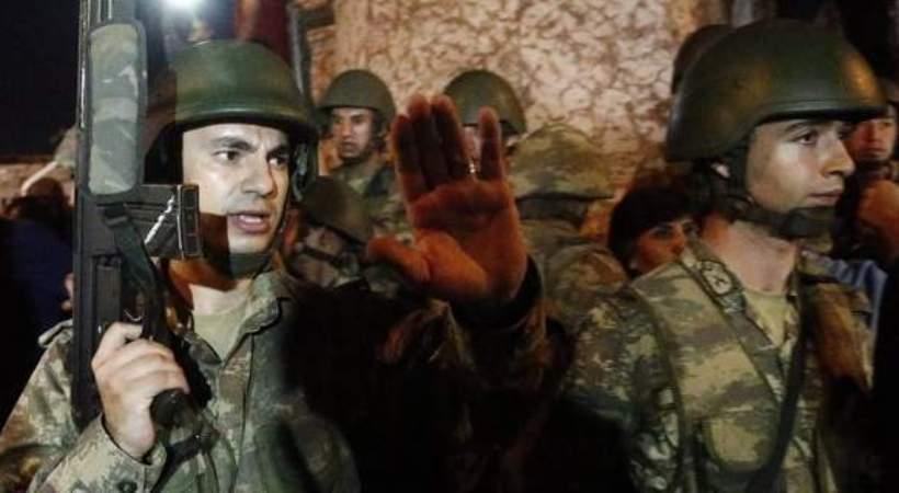 Ελληνες εγκλωβίστηκαν στο Ατατούρκ: Το κτίριο τρανταζόταν - Κόσμος έτρεχε πανικόβλητος