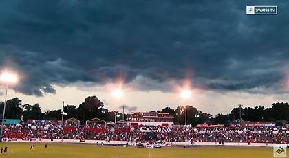 Κεραυνός διέκοψε τον αγώνα Ρίτσμοντ Κίκερς-Σουόνσι