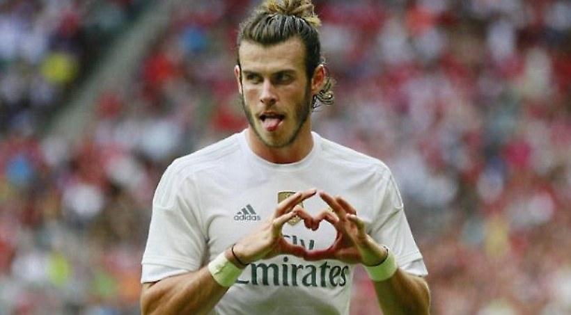 Χαλαρώνει με τις... γυναίκες του ο Μπέιλ!