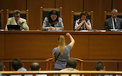 Δίκη Χ.Α: Ξέρετε πως χαιρετούσε ο Χίτλερ; «Οχι, δεν μου άρεσε η ιστορία, είχα 9»