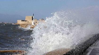 Καιρός: Ζέστη αλλά και ισχυροί βοριάδες στα πελάγη