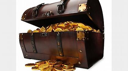 Έκρυβαν σε μπαούλο 34.000 ευρώ και τώρα τα κλαίνε!