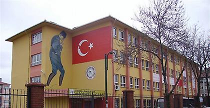 Τουρκία: Απολύονται 24.000 εκπαιδευτικοί - «παραιτούνται» 1.577 κοσμήτορες