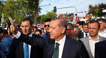 Εκπρόσωπος Ερντογάν: «Εντελώς παράλογα» τα περί σκηνοθετημένου πραξικοπήματος