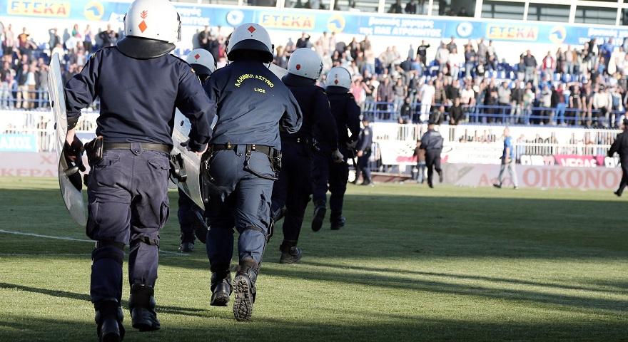 «Ντου» 30 οπαδών του Ολυμπιακού στο Περιστέρι!