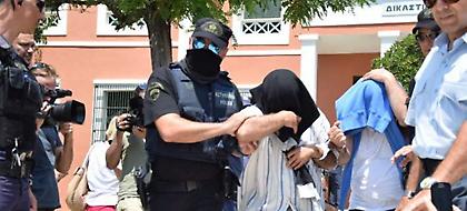 Κυβέρνηση για τους 8 Τούρκους: Δεν θέλουμε να γίνουμε μέρος του προβλήματος