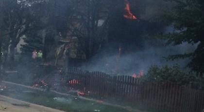 Αεροπλάνο έπεσε σε σπίτι στο Ιλινόις (Video)