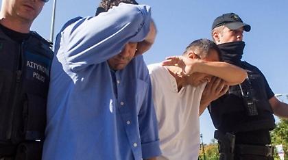 Στην Καβάλα μέχρι να απελαθούν οι οκτώ Τούρκοι κρατούμενοι