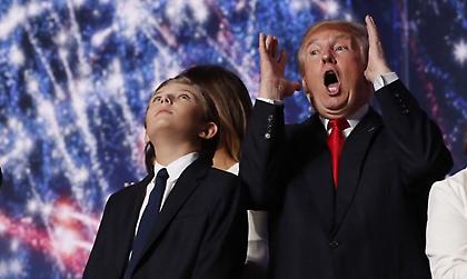 «Κλείδωσε την» το σύνθημα των οπαδών του Τραμπ για την Κλίντον