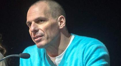 Ο Γιάνης Βαρουφάκης θέλει να επιστρέψει ως... part-timer καθηγητής στο Πανεπιστήμιο Αθηνών
