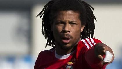 Τριπλό «χτύπημα» για Νότιγχαμ