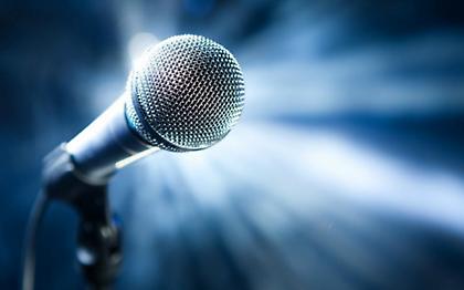 Διάσημος Σουηδός τραγουδιστής κατηγορείται για ασέλγεια ανηλίκου στη Ρόδο