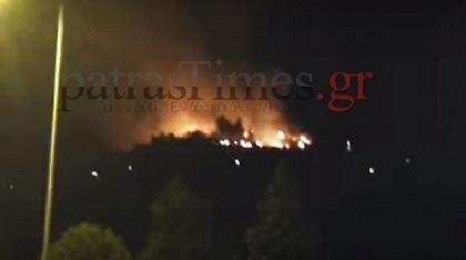 Υπό έλεγχο η φωτιά στην Πάτρα - 60 πυροσβέστες με 18 οχήματα στη «μάχη»