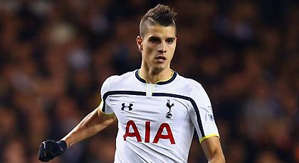 Ο Λαμέλα βάζει καλάθι με… το πόδι (video)