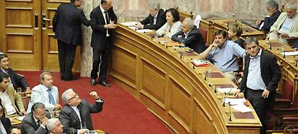 Τσακαλώτος: Τον ειρωνεύτηκαν για τα ελληνικά του και έγινε θηρίο -«Είσαι γελοίος»