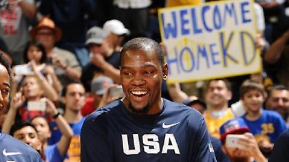 Η πρώτη αποθέωση του Ντουράντ στο νέο του «σπίτι» (video)