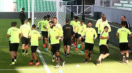 Χωρίς προβλήματα η προπόνηση της ΑΕΚ στη Γαλλία