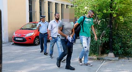 Στον εισαγγελέα το αρχηγικό μέλος του «Ρουβίκωνα» για την επίθεση στην τουρκική πρεσβεία