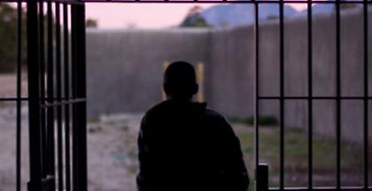 Παρατείνεται έως τον Απρίλιο του 2017 η απόλυση κρατουμένων υπό όρους