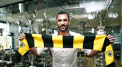 Ο Αλμέιδα «ντοπάρει» την ΑΕΚ (pic)