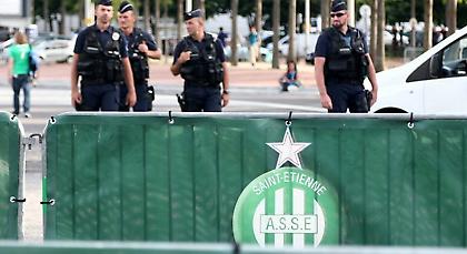 Δεν άφηναν τις ομάδες να φύγουν: Ύποπτο αντικείμενο στο Ζοφρουά Γκισάρ! (videos)