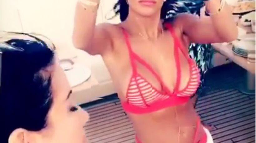 H Nicole Scherzinger «κολάζει» τη Μύκονο (pics-video)