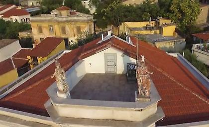 Τα Αναφιώτικα της Πλάκας από ψηλά (video)