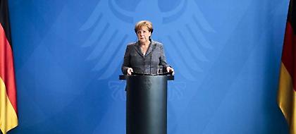Ζεεχόφερ κατά Μέρκελ για τη στάση της στο προσφυγικό μετά από τις επιθέσεις