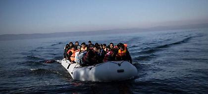 Guardian: Συναγερμός στα ελληνικά νησιά από το νέο κύμα προσφύγων