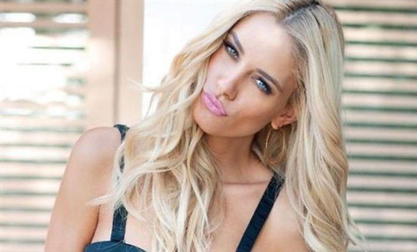 Η καλημέρα της Δούκισσας Νομικού στο κρεβάτι που... σκοτώνει (pic)