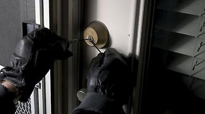 Διαρρήκτης-αστραπή στο Ρέθυμνο: Τρεις κλοπές σε μία ημέρα