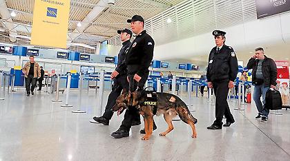 Ψάχνουν «μοναχικούς λύκους» και στην Ελλάδα