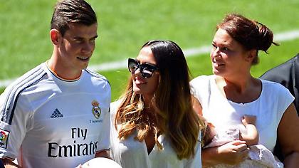 Η πρόταση γάμου του Μπέιλ στην κοπέλα του, κόστισε 500.000 ευρώ (pics)