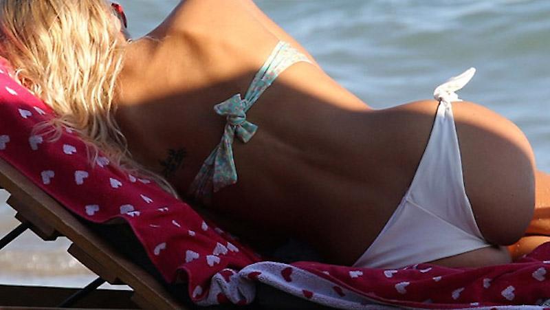 Φωτιά στα κόκκινα η Βίκυ Κάβουρα, ρίχνει το instagram με την κορμάρα της (pic)