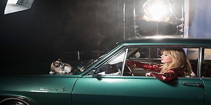 Η κόρη του Μικ Τζάγκερ, στο ημερολόγιο της Opel