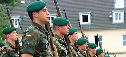 Γερμανία: Σενάρια για επιχειρήσεις του στρατού στο εσωτερικό