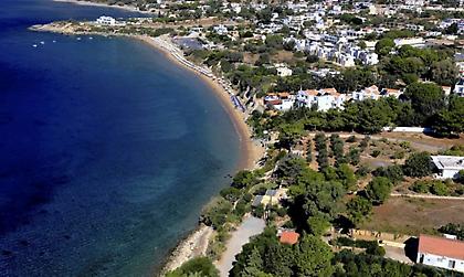 Οργισμένοι οι τουρίστες στη Ρόδο που αναγκάζονται να κάνουν μπάνιο με εμφιαλωμένο νερό