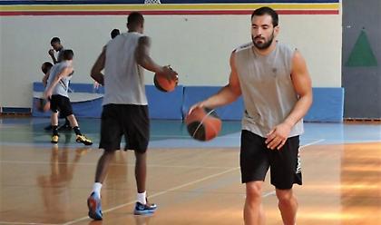 Ανανέωσε με Μολφέτα ο Δούκας