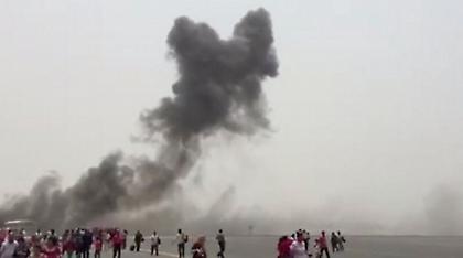 Emirates: Σκηνές αλλοφροσύνης πριν και μετά την έκρηξη του αεροσκάφους