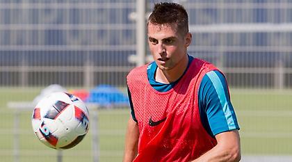 Ντεμπουτάρει με Ζενίτ ο Μακ