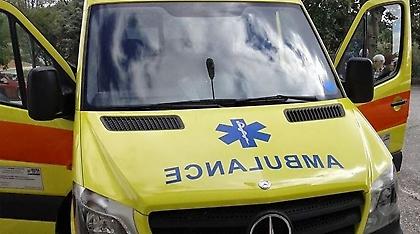 Τραγωδία στον Άγιο Δημήτριο - Νεκρή 25χρονη που έπεσε πάνω της ΙΧ ενώ περίμενε σε στάση