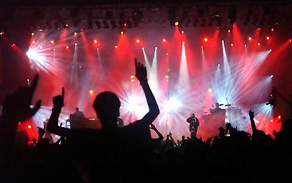 Υπάλληλοι κλαμπ σε εφοριακούς: Φύγετε μην έχουμε κι άλλα