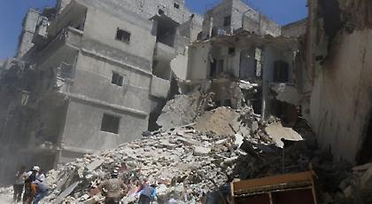Τουλάχιστον 10 άμαχοι νεκροί από βομβαρδισμό νοσοκομείου στη Συρία
