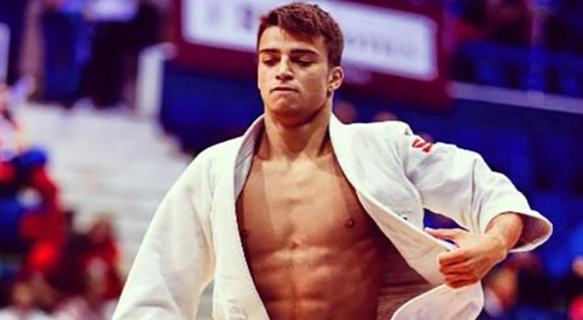 Έκπληξη από Μπαζίλε