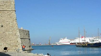 Γυναίκα 38 ετών έπεσε στο λιμάνι του Ηρακλείου