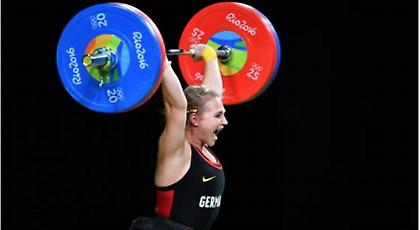 Έφαγε μπανάνα με νουτέλα την ώρα του αγώνα! (pic)