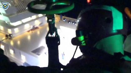 Βίντεο: Εντυπωσιακή νυχτερινή αεροδιακομιδή Ρωσίδας από κρουαζιερόπλοιο